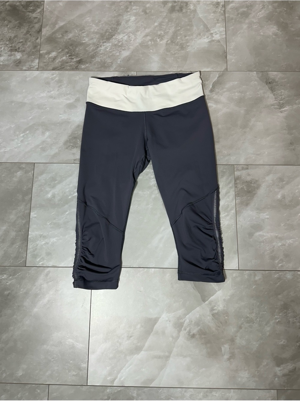 Capri Active Leggings Lululemon Womens Crop Leggings Size 8 Grey Free Runner
